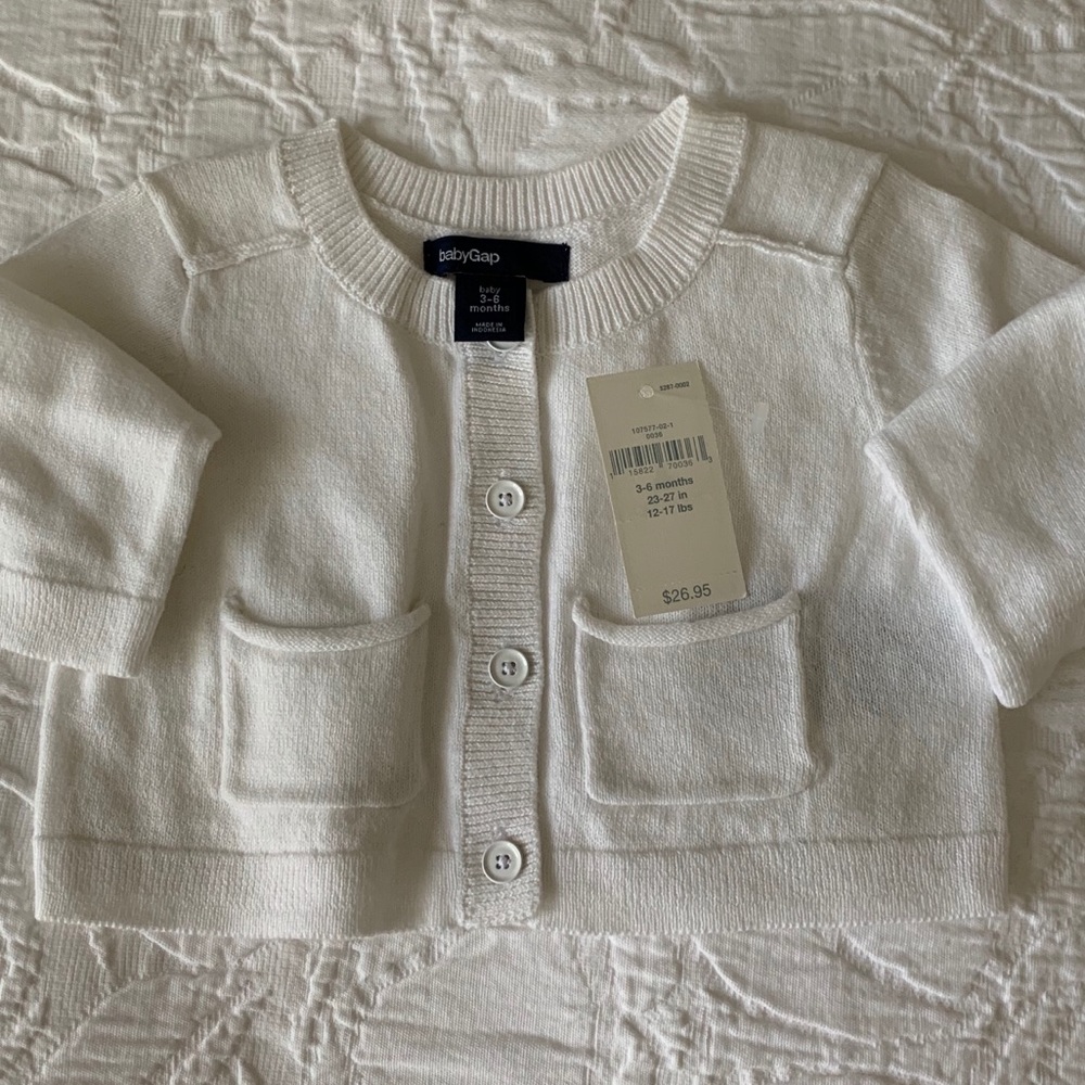 Baby GAP 3-6 months old white half sweater